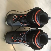 Salomon snowboard boots size 45