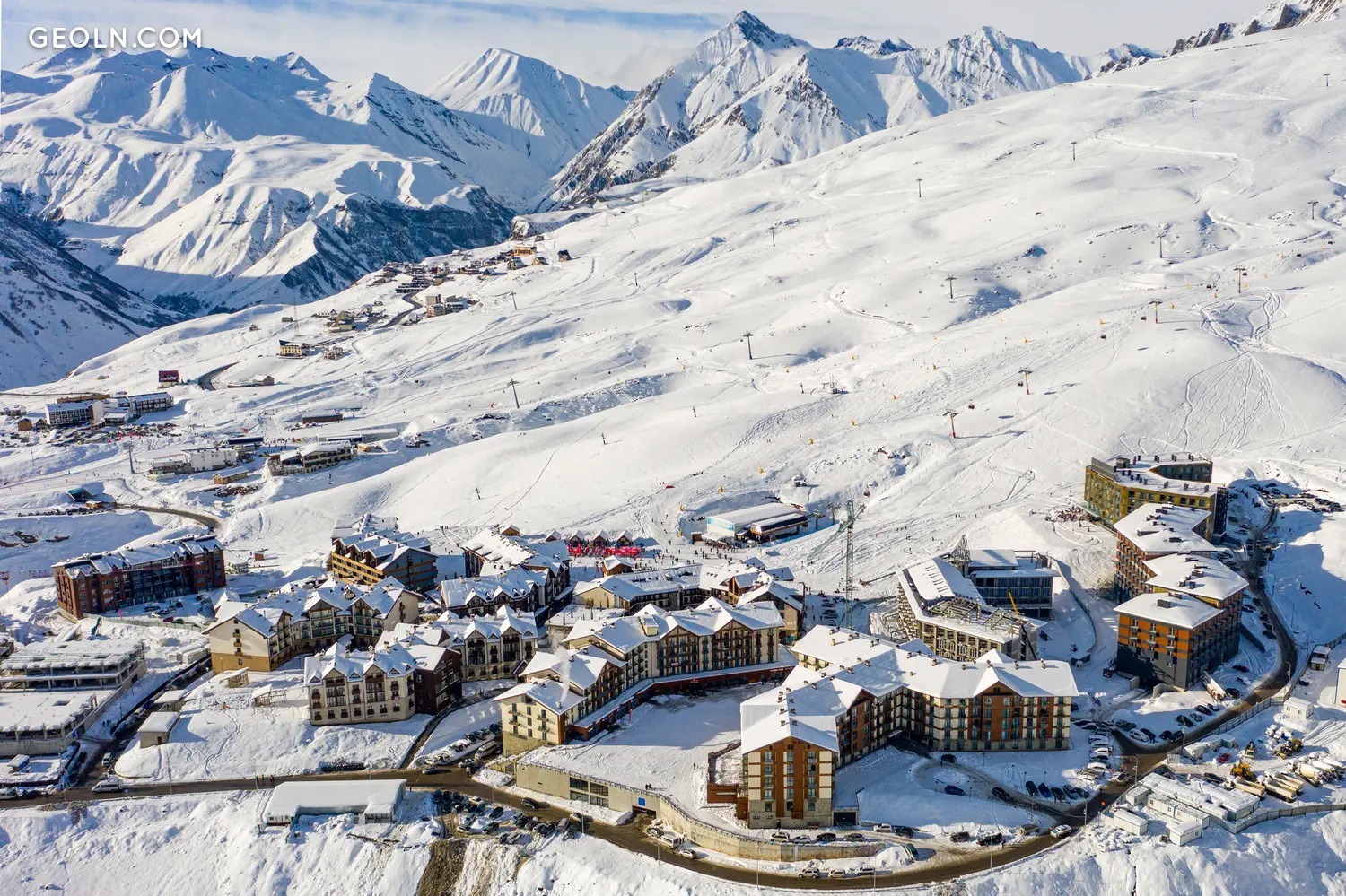gudauri-village-snowboard-gr
